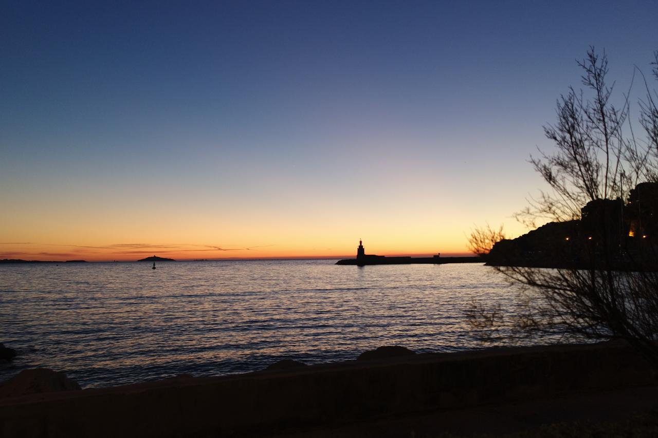 Hotel L'Atmosphere Sanary-sur-Mer Zewnętrze zdjęcie
